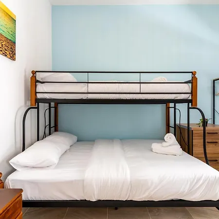 Zulu In W/ Terrace Larnaca