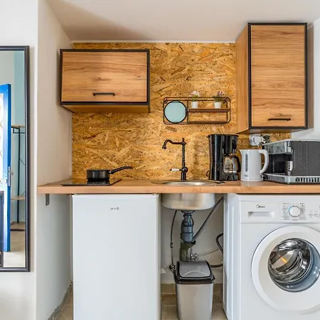 Zulu In W/ Terrace Appartement Larnaca