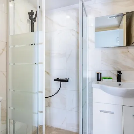 Zulu In W/ Terrace アパート ラルナカ