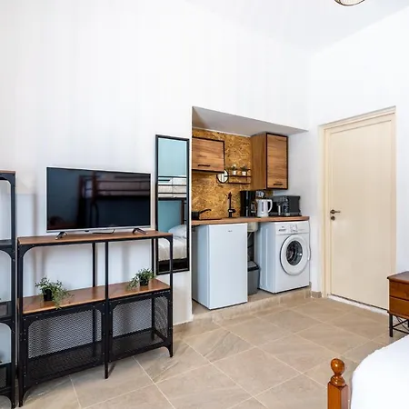Zulu In W/ Terrace Apartament Larnaca